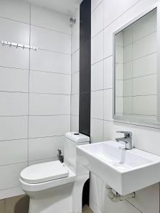 307 1B1B Nusa Bestari-Near Bkt Indah Riverview Inn