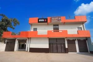 SPOT ON Royal Palace