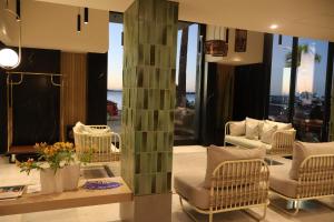 Seven Crown La Paz Malecon