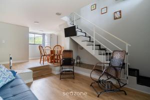 Apt 2Q c Acesso direto à Praia Floripa - CRVA0007