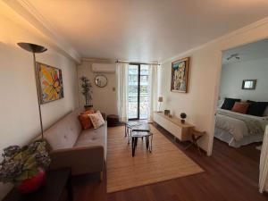 HOM I Metro EL GOLF con Parking LasCondes