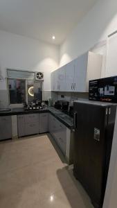 Luxury Farmhouse in Noida for Weddings, Parties & Staycations