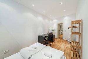 Spacious Belvedere City Apartment