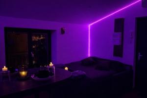 L Extase Mâconnaise by BlackRoom 2 People - Gare