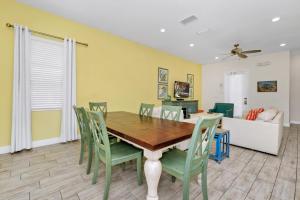 Dreamy Cottage Near Disney With Margaritaville Resort & Island H2O Access - 8069Kd