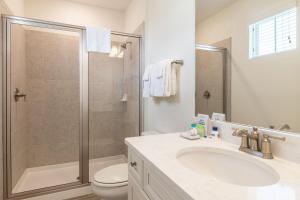 Sunburnt Cottage With Hot Tub Near Disney With Margaritaville Resort & Island H2O Access - 8041Sh