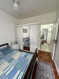 Apartamento a 50m da Praia - Localização perfeita no Guarujá