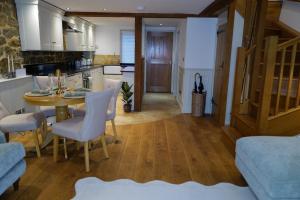 Lake House Staycation