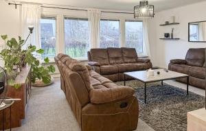 5 Bedroom Nice Home In Motala