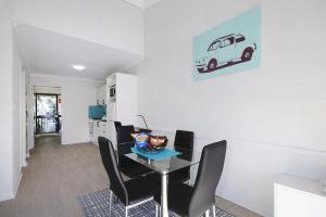 Coastal Scarborough Beachside Apartment Sleeps 3
