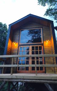 Chalé Tucano, Vista Praia da Solidão em meio a natureza, Florianopolis