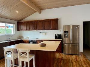 Large Family Beach House outdoor living
