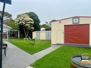 Large Family Beach House outdoor living