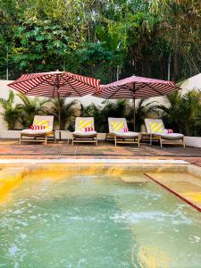 Ombligo connection house