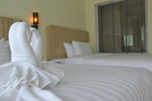 Southgate Residence Hotel - SHA Certified