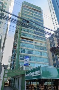 Apartamento na orla da praia