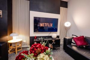 5 Bed 2 Bath - Cardiff Central Getaway - Free Parking