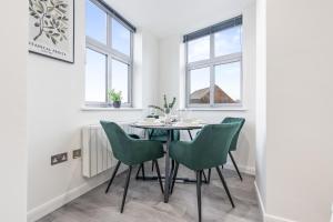 The Viridian Vault Leicester, City Centre Apartment, Free WiFi, Netflix, Parking