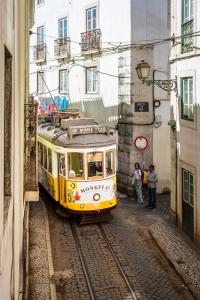 Alfama Typical 2 Bedroom apartment