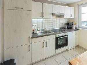 Alva in the Friesengeist house