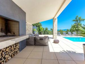 Villa in Nede ina with swimming pool