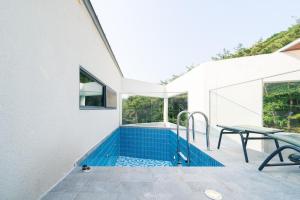 Buan Intaglio Pool Villa
