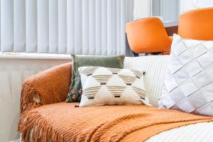 Central Jewellery Quarter 2 Bedroom Apartment with Workspace