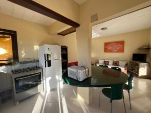 Casa em condominio com piscina privativa em Joao fernandes