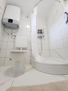 Apartments with parking space Nin, Zadar - 24984