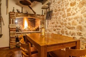 Holiday house with a parking space Nin, Zadar - 25006