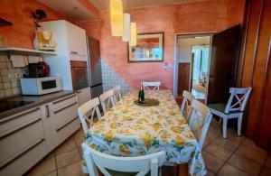 Apartments by the sea Rab - 25038