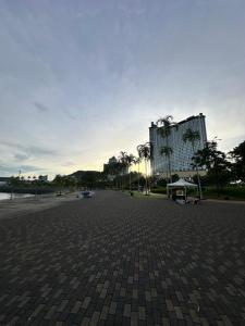 GEM Skyline Avenida Balboa 1 Bed 1 Bath POIN