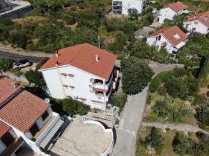 Apartments and rooms with parking space Palit, Rab - 5067