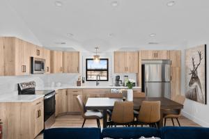 Upscale Teton Retreat with Views, Sauna & Hot Tub