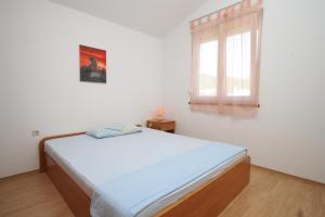 Apartments by the sea Preko, Ugljan - 8315