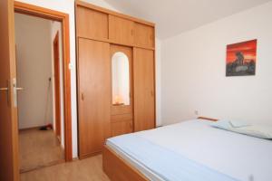 Apartments by the sea Preko, Ugljan - 8315