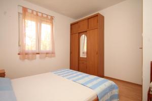 Apartments by the sea Preko, Ugljan - 8315