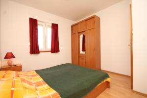 Apartments by the sea Preko, Ugljan - 8315