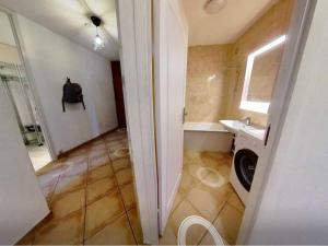 Cozy room in a friendly shared flat Lyon 8th