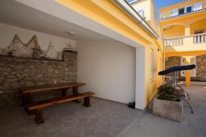 Apartments by the sea Poljana, Ugljan - 8523