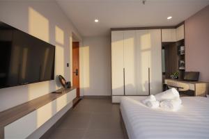 BRIO Elara Hotel and Apartment