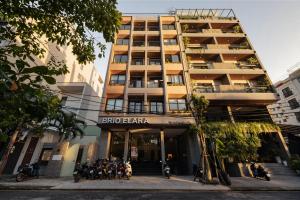 BRIO Elara Hotel and Apartment