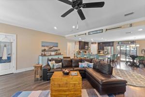 Foley 3BR-2BA - Hot Tub - 7 Miles to Beach