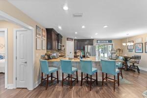 Foley 3BR-2BA - Hot Tub - 7 Miles to Beach