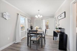 Stylish Private Room in Peaceful Home| 30 Nite Min