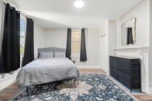 Stylish Private Room in Peaceful Home| 30 Nite Min