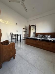 Lanka Hotel