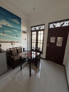 Lanka Hotel
