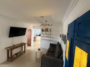 Casa completa a 70 m da praia dos ossos