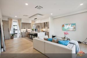 Scottsdale 3BR with Private XL Rooftop, 2Car Garage, Heated Pool & Hot Tub